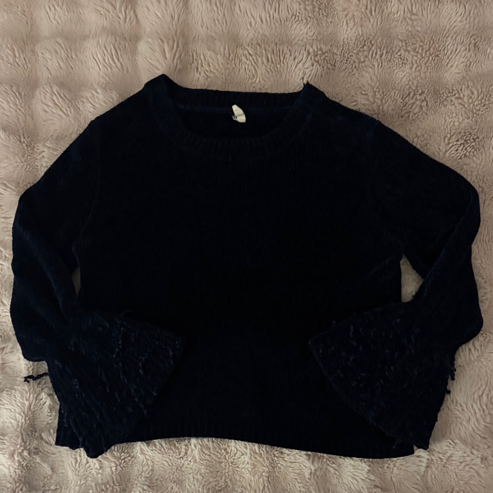 bell sleeve sweater